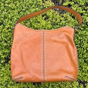 MICHAEL Michael Kors Tan Shoulder Bag with Slouchy Silhouette